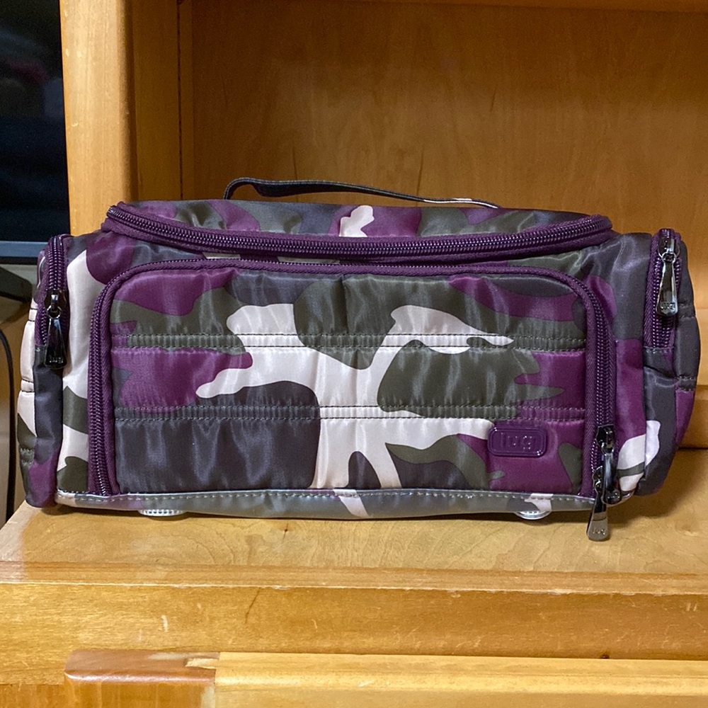 Lug Trolley Cosmetic Case